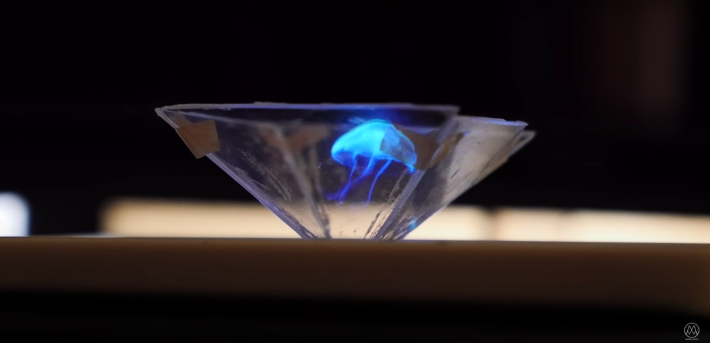 hologram with smartphone